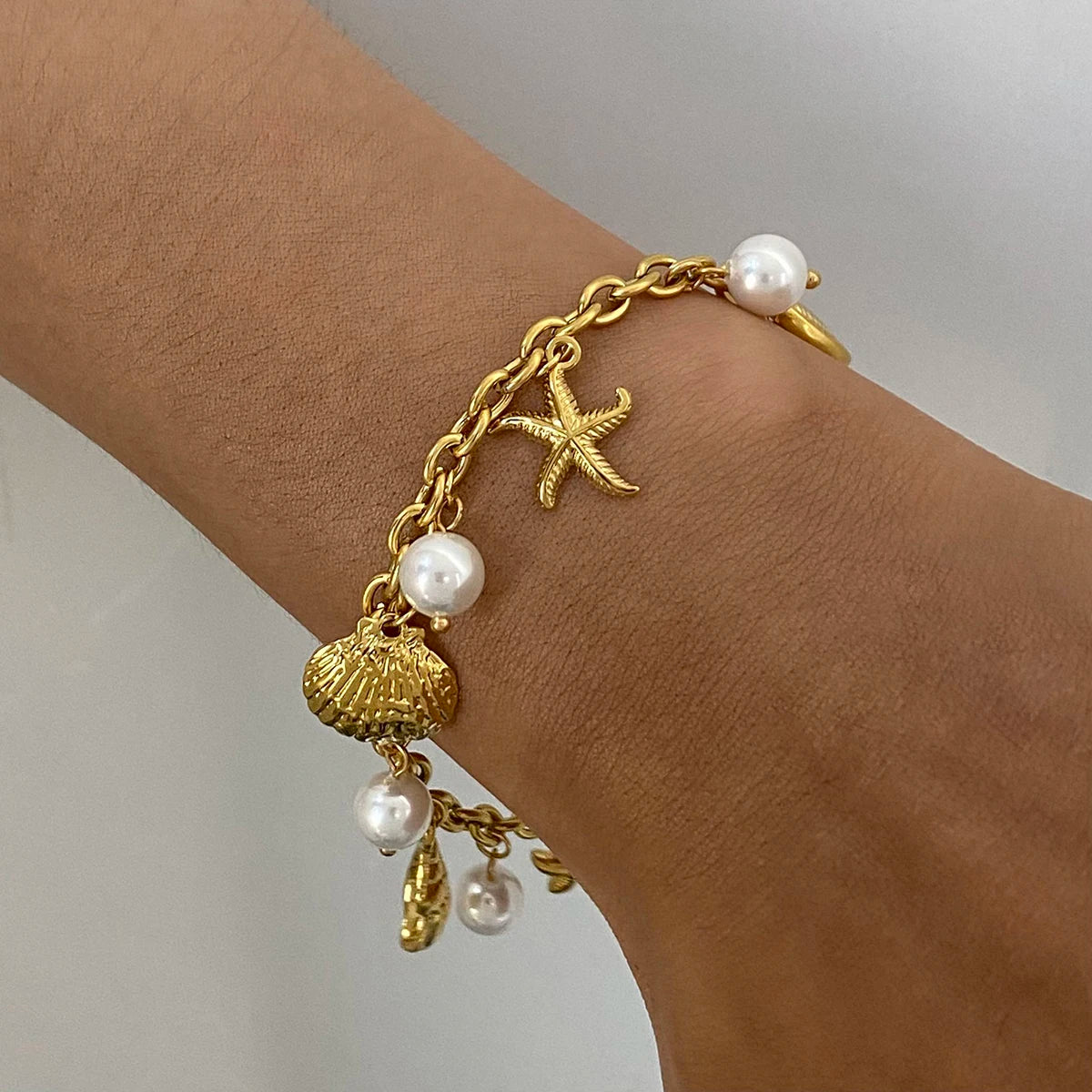 Zora 18K Gold PVD Plated Stainless Steel Pearl Shell Starfish Charm Bracelet Bangle Women Waterproof Beach Jewelrry Gift
