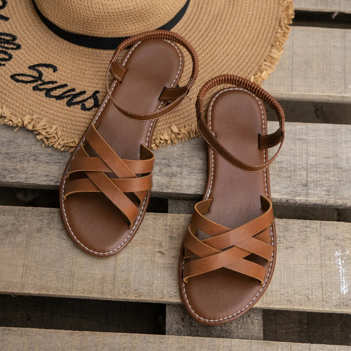 Chic Spring Essential: Women's Lightweight Flat Sandals with Easy-Fit Elastic Band, Perfect for All-Day Comfort and Style