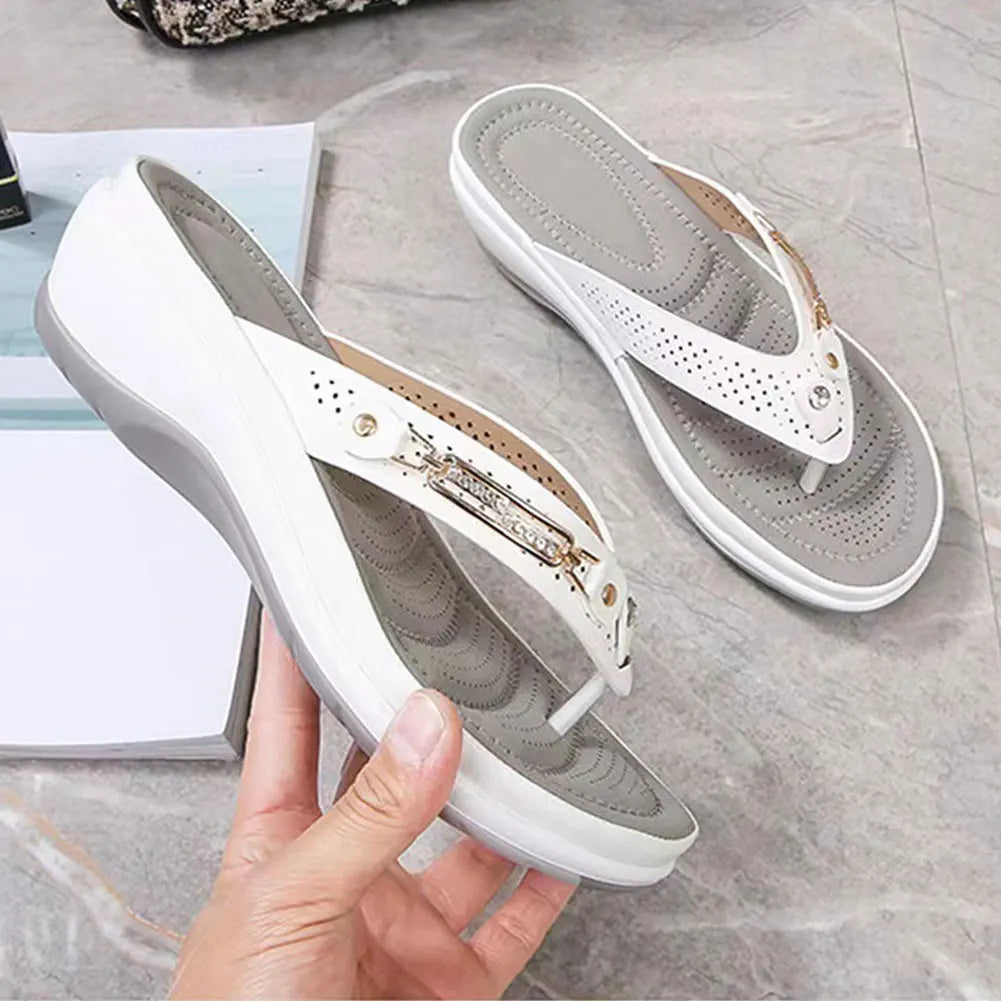 2024 Women's Slippers New Fashion Slides Non-Slip Shoes Beach Sandals Women Outside Leisure Flip Flops Wear Open Toe